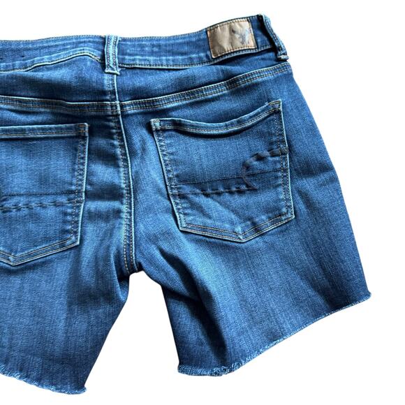 American Eagle Outfitters AE Denim Midi Jeans Shorts Stretch Raw Hem Dark Wash 4 - Picture 12 of 13